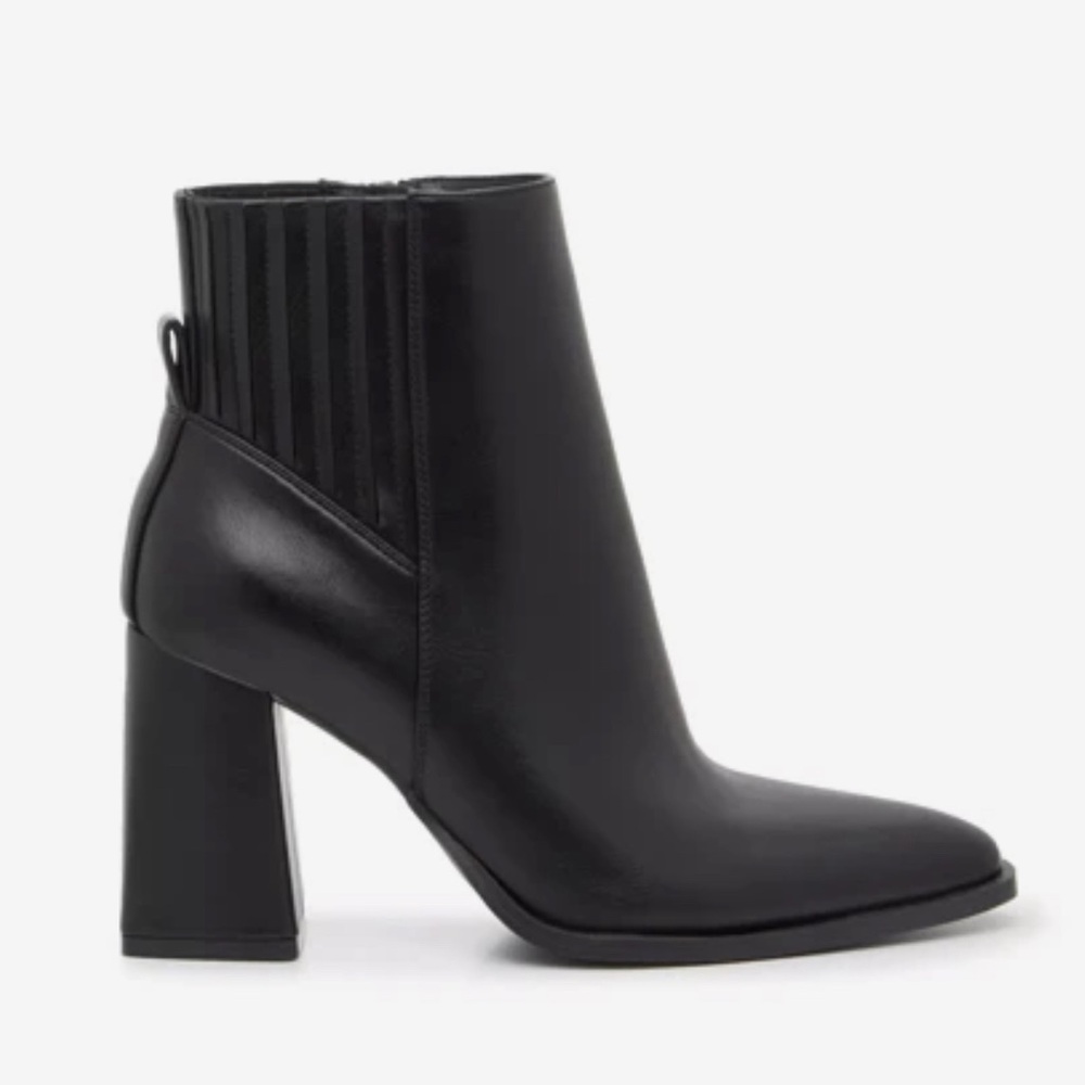 Steve Madden Black Boots (brand new)